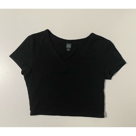 Womens‎ Wild Fable Black V-Neck Cropped shirt Size Small fitted - Picture 1 of 1